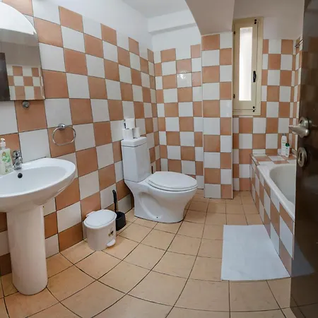 Private In Shared Flat * Nicosia