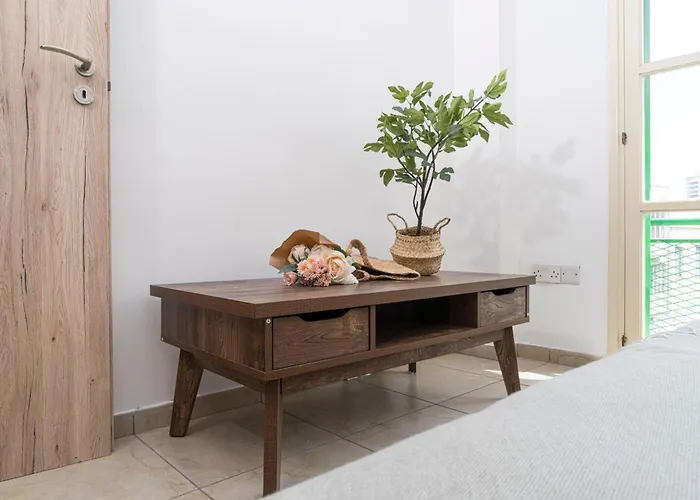 Private In Shared Flat *