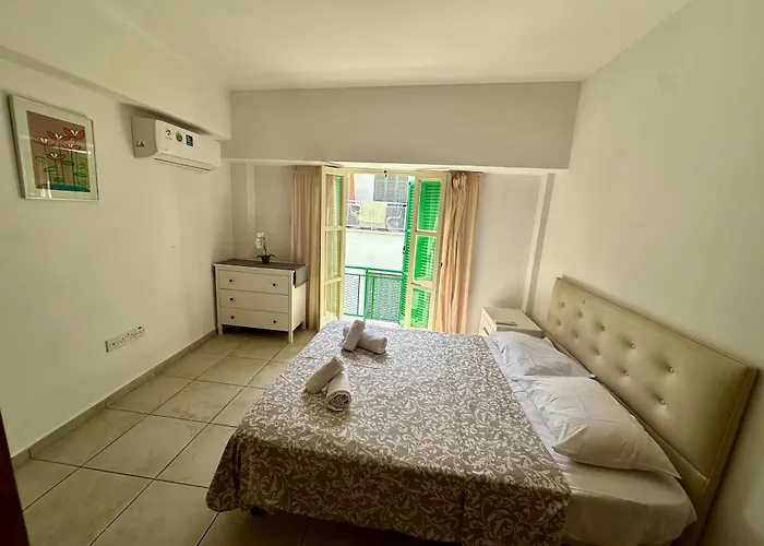 Private In Shared Flat Accommodatie bij particulieren Nicosia