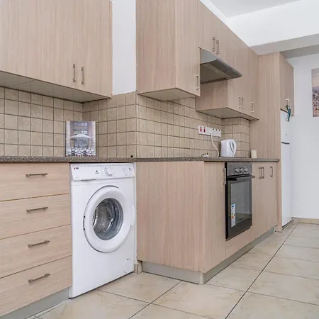 Проживание в семье Private In Shared Flat Никосия