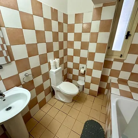 Проживание в семье Private In Shared Flat *